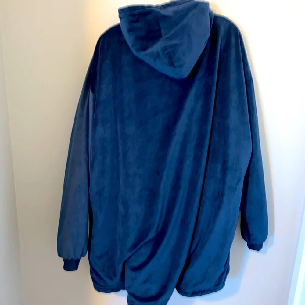 THE COMFY Original | Sherpa Lined Microfiber Fleece‎ Wearable Blanket, Oversized